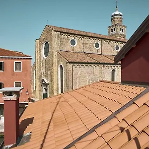 https://simone-cenedese-murano-apartments-acquamare.hotelslidodijesolo.com