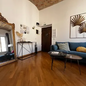 https://la-polveriera-appartamento-elegante-e-luminoso-vicino.it-romehotels.com